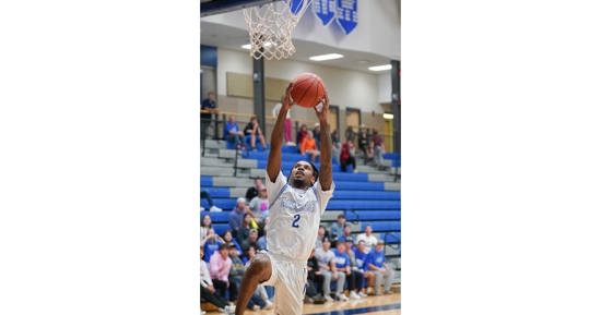 MCC men upset No. 19 Garden City 76-70